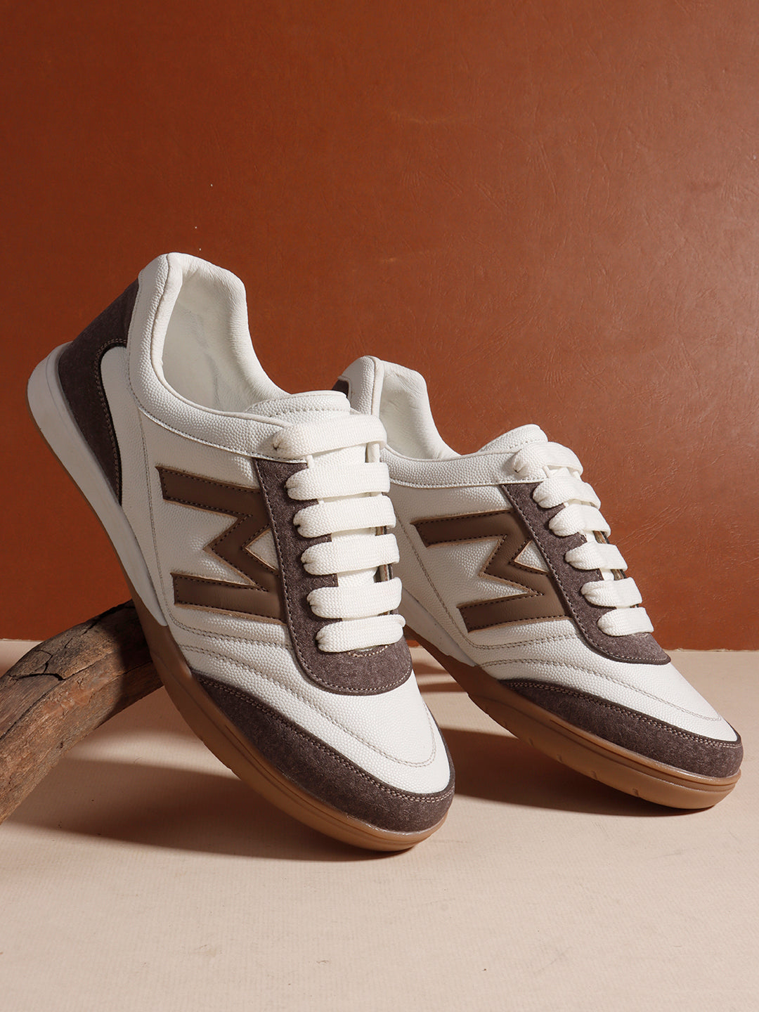 MotiveOne Sneakers